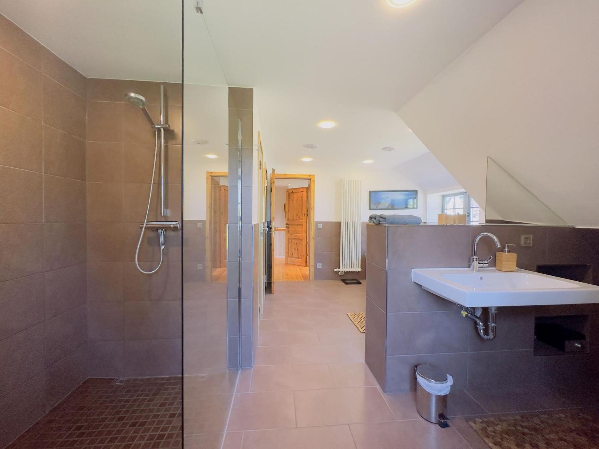 Ferienhaus Kleine Flucht Neuendorf Putbus Esterno foto